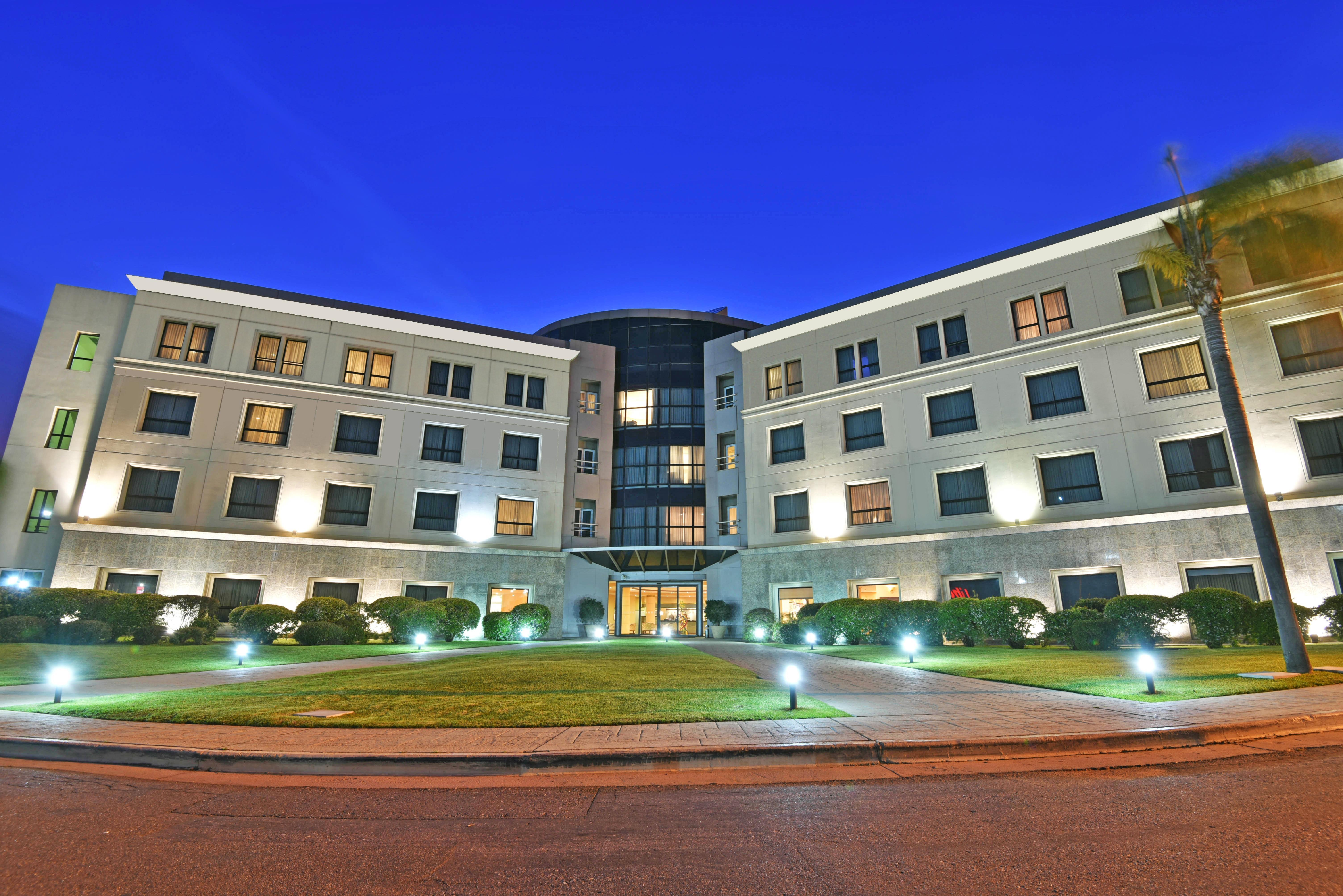 Holiday Inn Cordoba, An Ihg Hotel Exterior photo